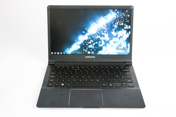 Đánh giá Samsung Series 9 thế hệ 2