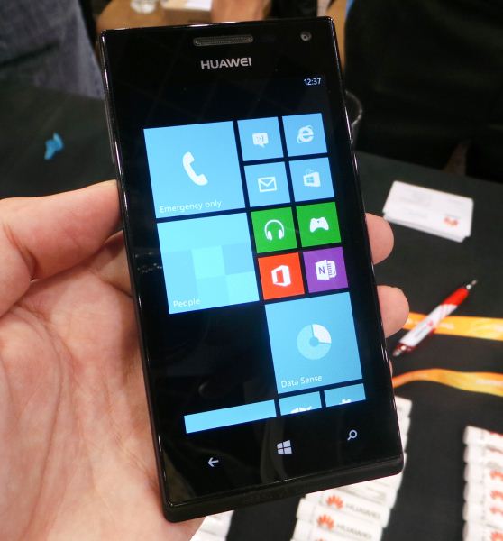 Giao diện Live Tiles độc đáo của hệ điều hành Windows Phone 8