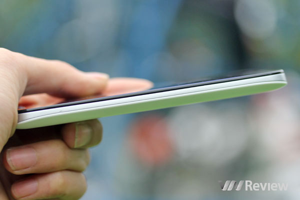Đánh giá điện thoại HTC One SV