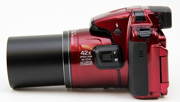 Trên tay camera Nikon Coolpix P520