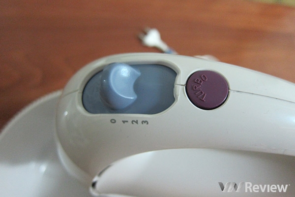 Đánh giá máy đánh trứng để bàn Philips HR-1565