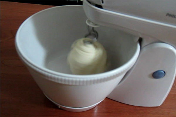 máy đánh trứng HR-1565