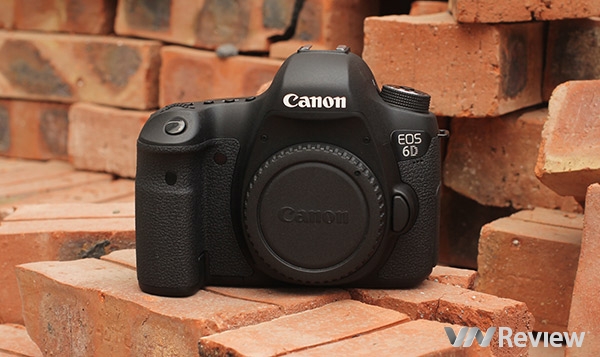 Đánh giá Canon EOS 6D máy ảnh Full-frame tích hợp Wifi và GPS