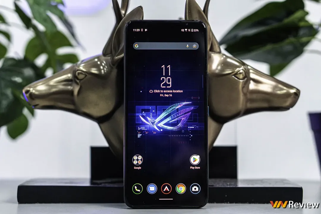 Cận cảnh ASUS ROG Phone 6: điện thoại gaming mạnh nhất thế giới, RAM tới 18GB