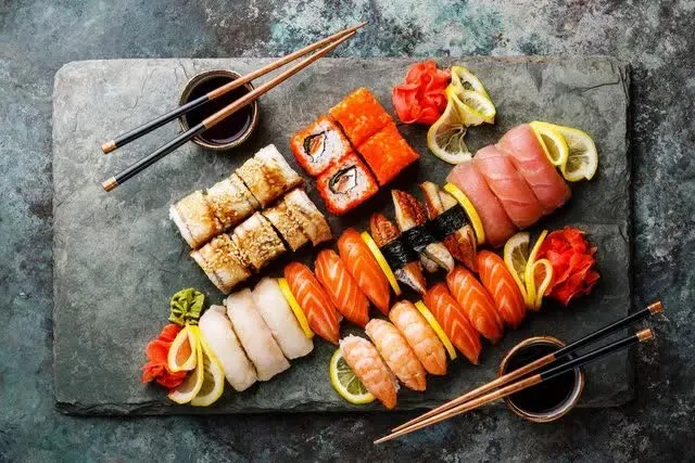 Là món ăn phổ biến toàn cầu, nhưng đây là 8 điều có thể bạn chưa biết về món sushi