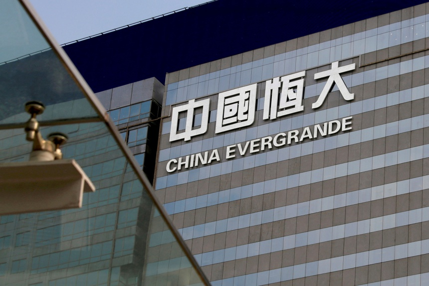 China Evergrande 'thoát chết' trong gang tấc