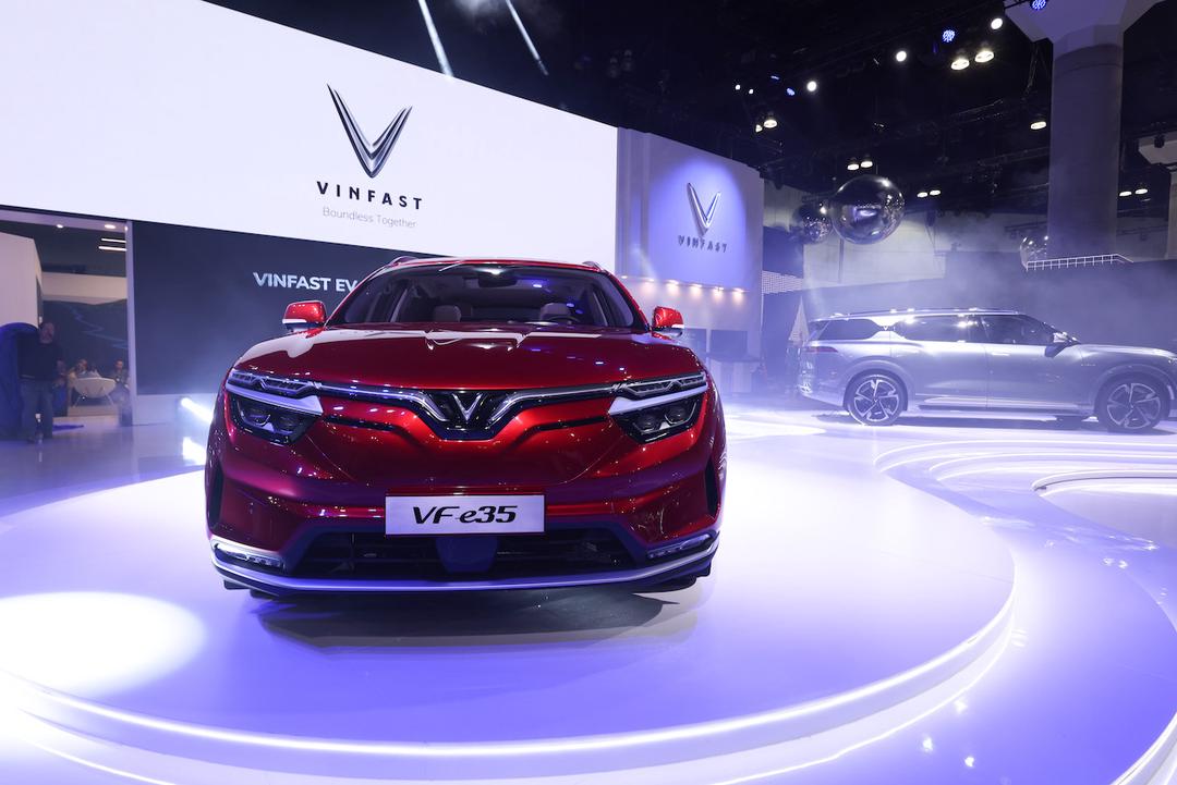 VinFast ra mắt VF e35, VF e36 tại LA Auto Show 2021