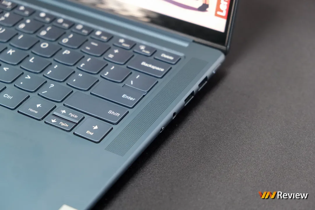 Đánh giá Lenovo Yoga Pro 9i: laptop Windows toàn diện của năm 2023