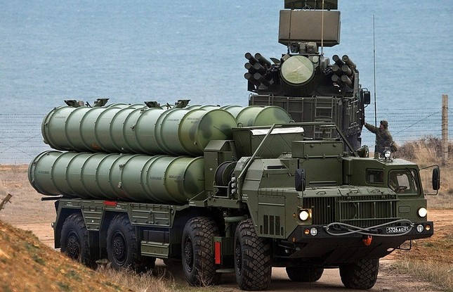 "Rồng lửa" S-400 của Nga bị bắn trúng, Moscow không dám lên tiếng