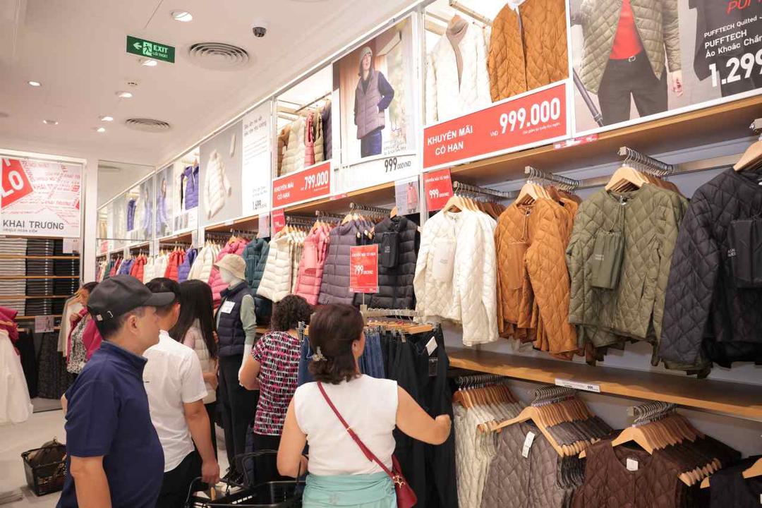 UNIQLO tôn vinh văn hóa Việt – Nhật trong cửa hàng Hoàn Kiếm, cam kết đóng góp dài hạn cho sự phát triển kinh tế, xã hội của Việt Nam