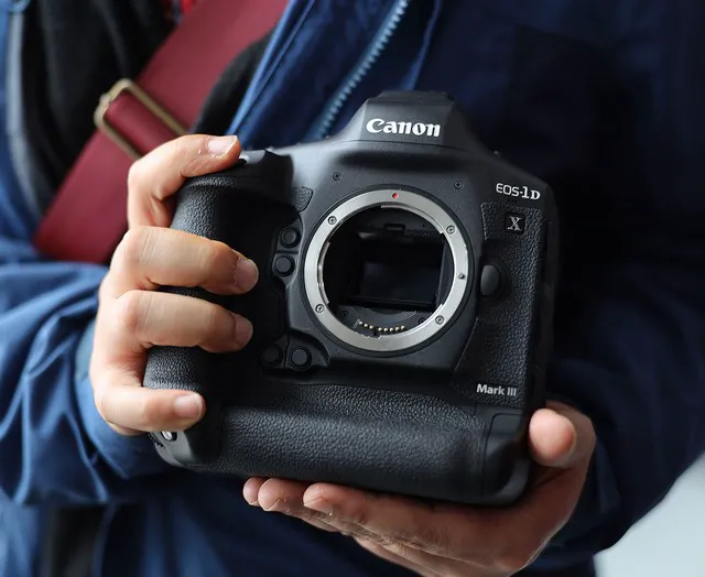 1DX Mark III sẽ là máy ảnh DSLR flagship cuối cùng của Canon