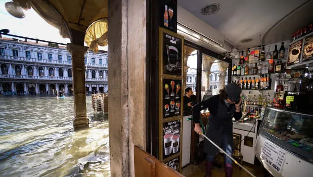 Bí kíp chống ngập ngăn lũ của Venice - thành phố luôn có thể biến mất