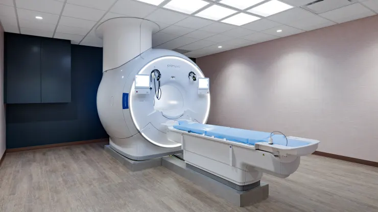 Vì sao dân Mỹ đổ xô xếp hàng để chụp MRI toàn thân giá cắt cổ tới 60 triệu đồng?