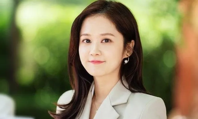 Jang Nara kết hôn với bạn trai kém 6 tuổi, không nổi tiếng nhưng chân thành và tâm huyết