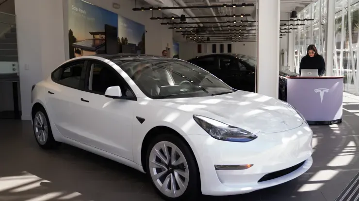 Thị phần xe điện Tesla tại Mỹ giảm, cơ hội cho VinFast của Việt Nam?