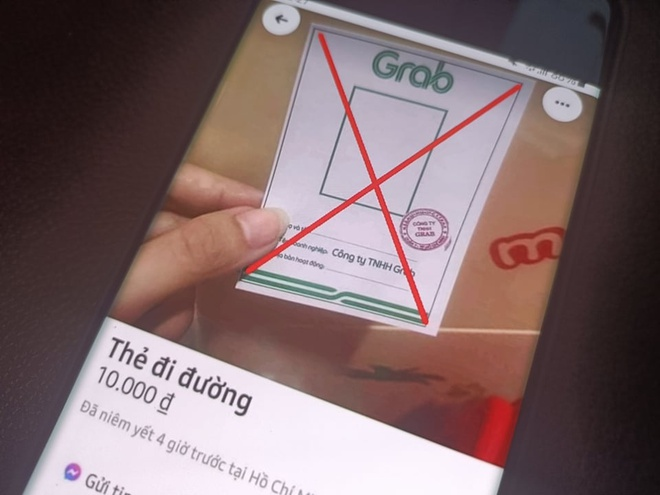 Thẻ đi đường giả mạo Grab giá 10.000 đồng trên mạng