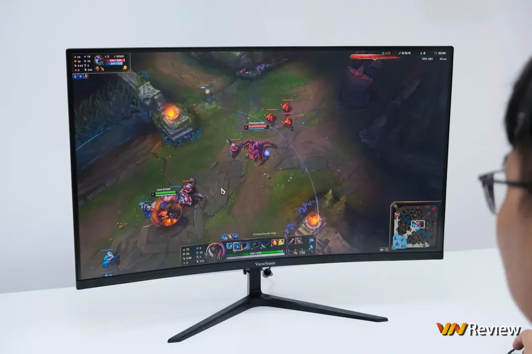 Đánh giá ViewSonic VX3219-PC-MHD: Màn hình cong tần số quét cao giá “mềm” cho game thủ