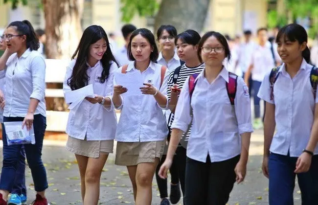 Quảng Trị ứng phó bão Noru: chủ động cho học sinh nghỉ học, di dời dân và tàu thuyền, ... tất cả hoàn thành trước 15h ngày 27/9