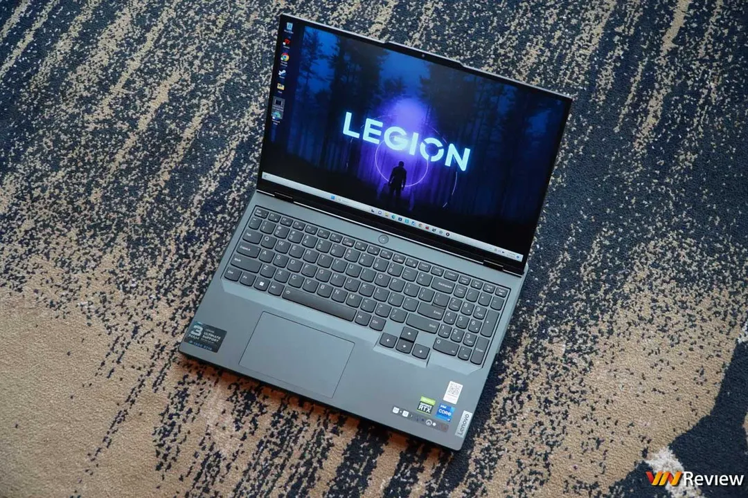 Lenovo “rải thảm” thị trường Việt với loạt laptop mới: đủ từ gaming, văn phòng, đến cả laptop 2 màn hình độc lạ, giá chỉ từ 17 triệu đồng