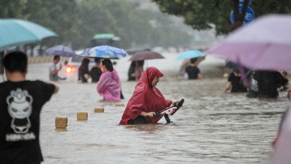 Bão Khanun mới chỉ là khởi đầu, Trung Quốc sẽ còn đón nhiều thiên tai trong tháng 8 sắp tới