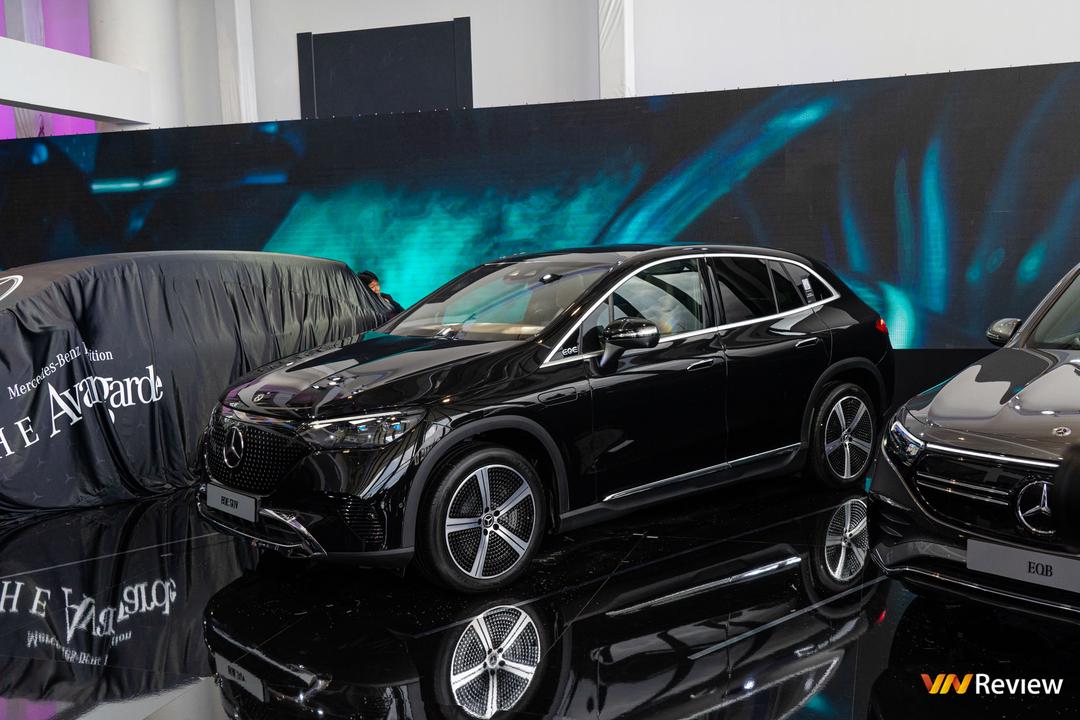 Triển lãm Xe và Nghệ thuật Mercedes-Benz: The Avantgarde 2023 có gì ấn tượng?