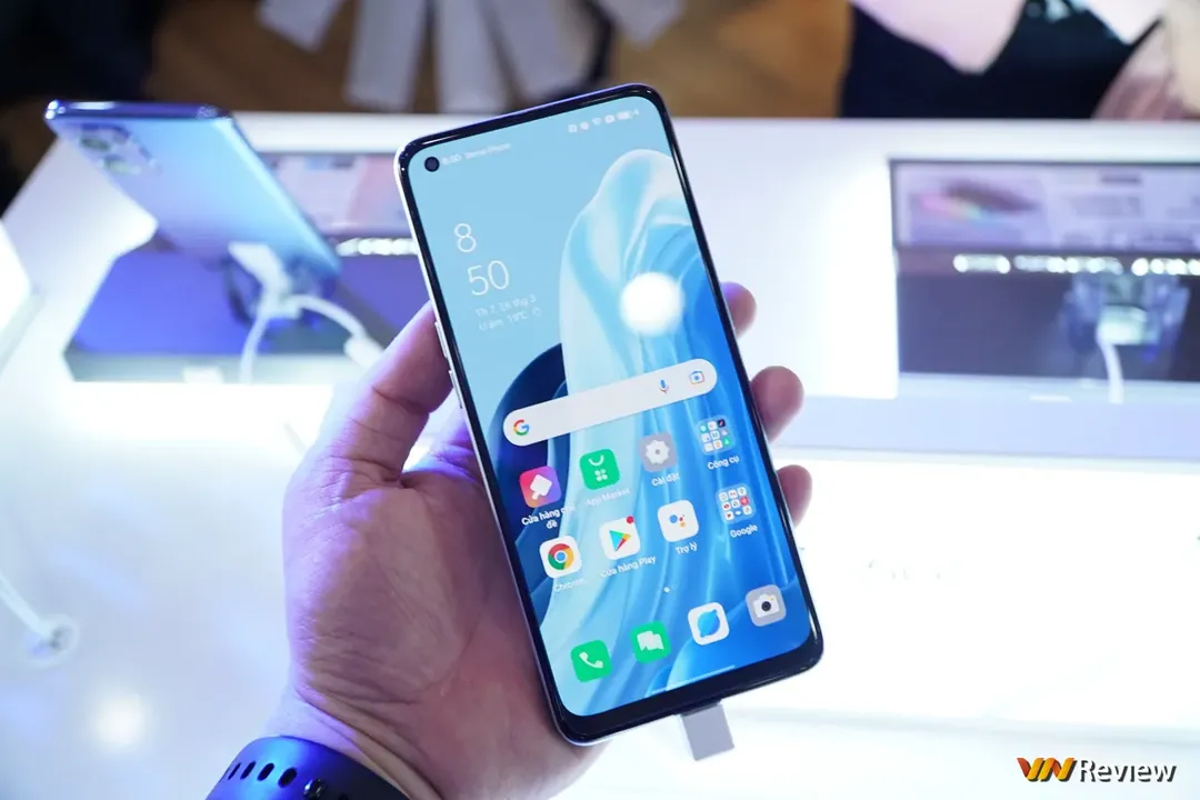 Oppo Reno7 Z 5G và Reno7 5G mở bán hôm nay, đạt được 33.000 đơn đặt cọc trước