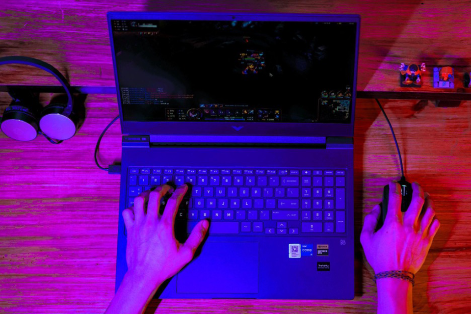 HP Victus 16 ra mắt, laptop hiệu năng cao cân gọn mọi loại game