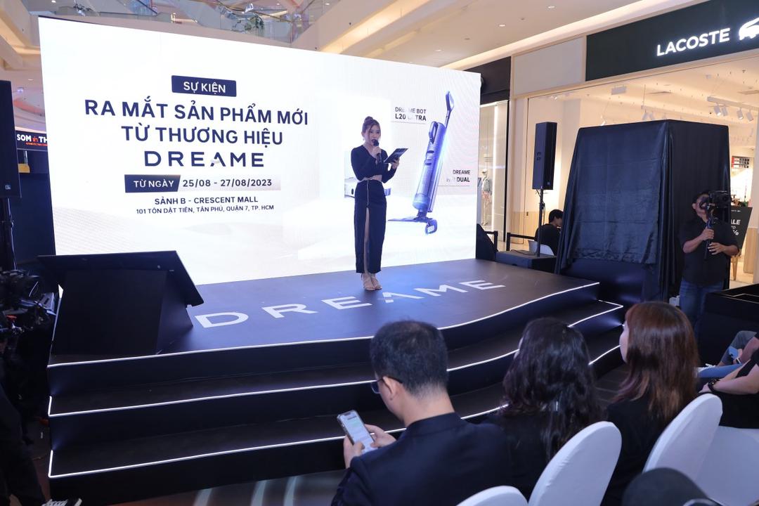 Dreame ra mắt 2 sản phẩm flagship mới tại Việt Nam: robot DreameBot L20 Ultra và máy hút bụi lau sàn Dreame H12 Dual