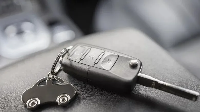 Người khác có dùng key fob của họ để mở khóa xe tôi được không?