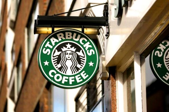 Starbucks bị kiện vì nước hoa quả lại không có thành phần hoa quả, thẩm phán Mỹ nói gì?