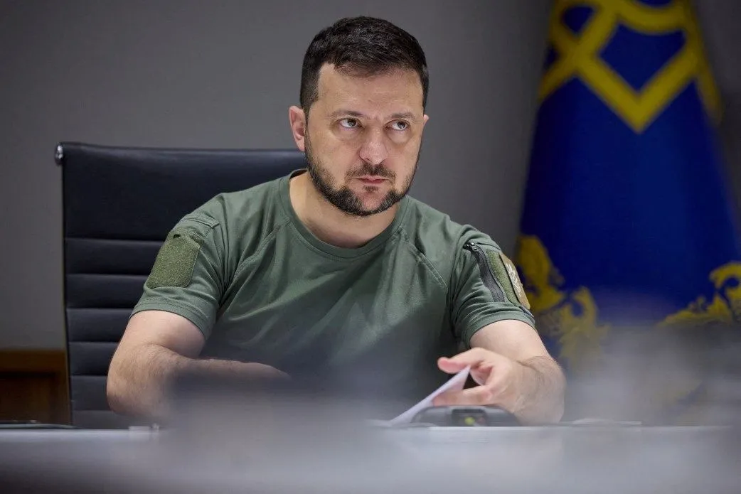 Hacker tung tin nằm viện nguy kịch, Tổng thống Ukraine Zelensky đăng video "vẫn khoẻ chán"