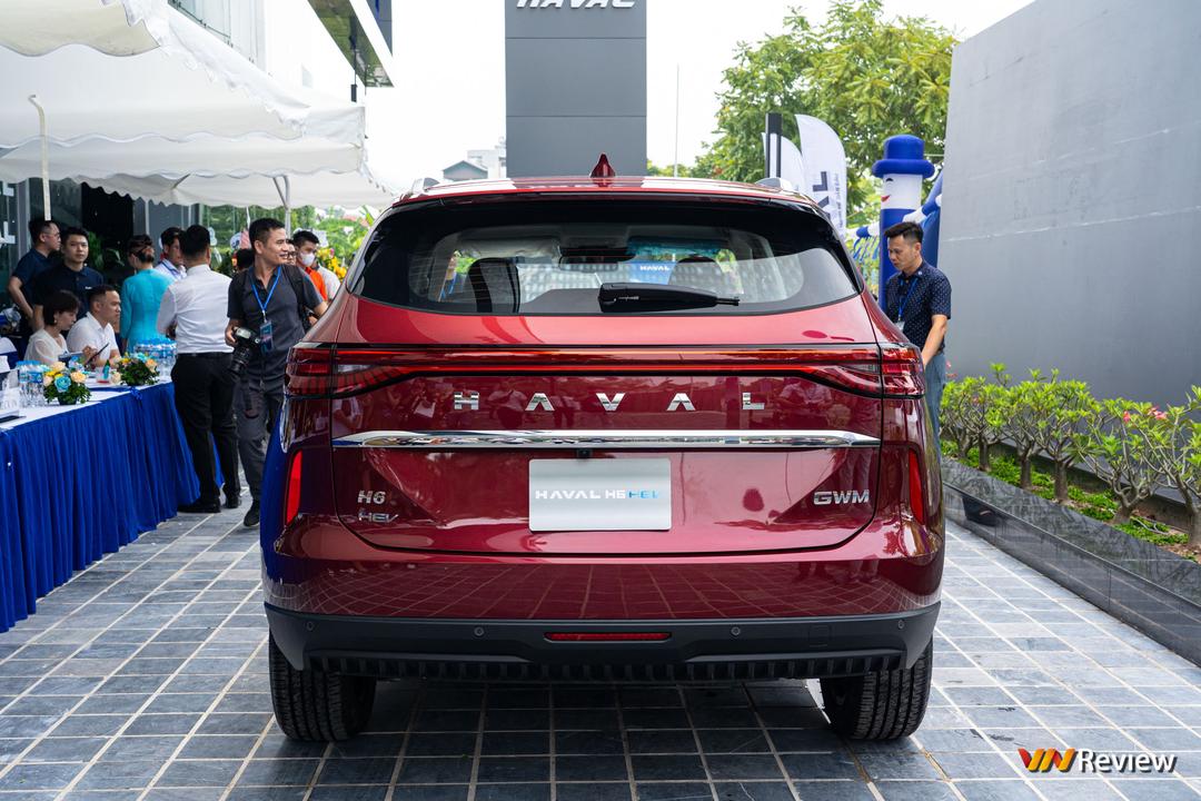 HAVAL H6 HEV ra mắt tại Việt Nam: Xe Hybrid, ngập tràn công nghệ