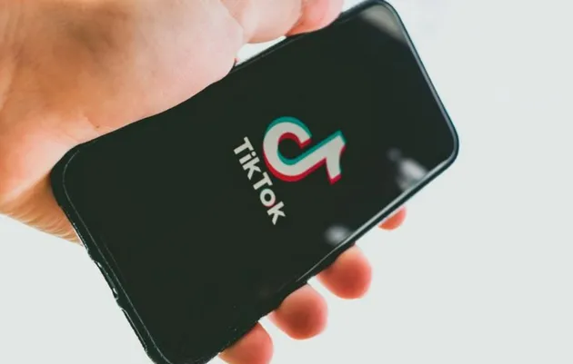 TikTok và YouTube là những nền tảng thu thập và chia sẻ dữ liệu nhiều nhất