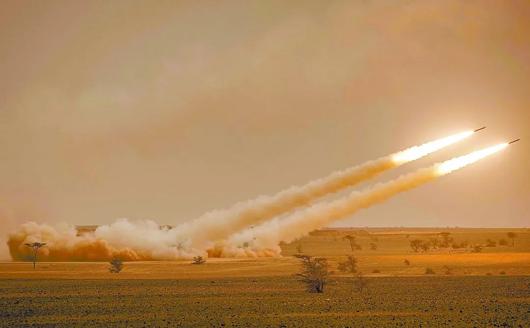 Phạm vi là 300 km! Mỹ viện trợ Ukraine bệ phóng tên lửa cực mạnh vì Ukraine cam kết không dùng để tấn công Nga