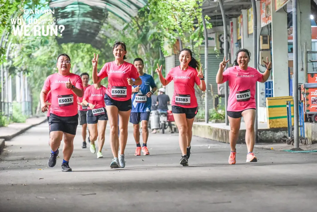 Garmin Run Club khuấy động cộng đồng chạy bộ Việt Nam với sự kiện Why Do We Run Flash Race 2022