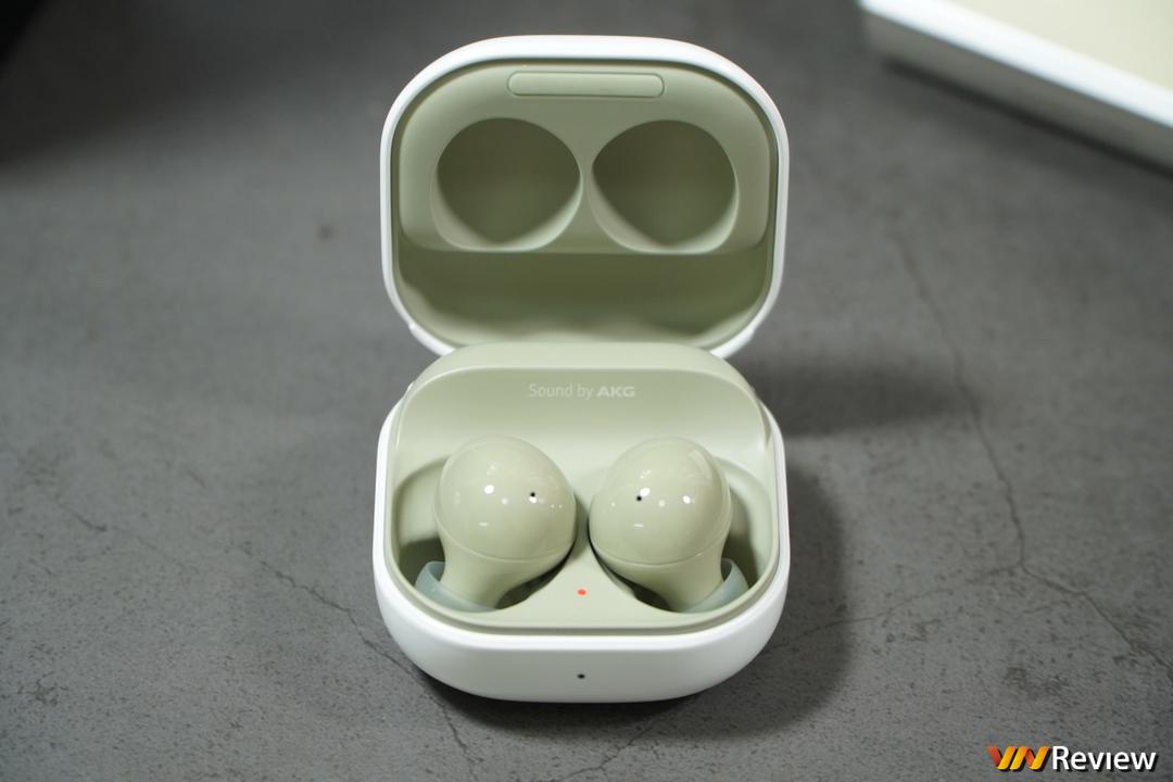 Trên tay Samsung Galaxy Buds 2: phiên bản giá tốt của Galaxy Buds Pro