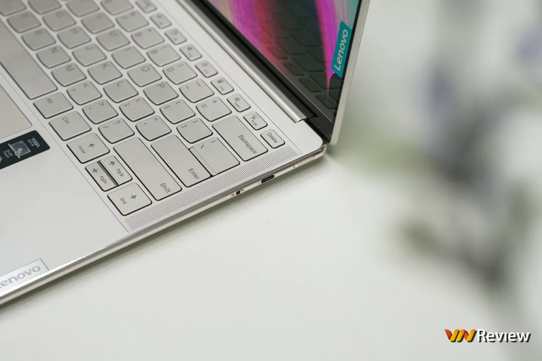 Đánh giá Lenovo Yoga Slim 9i Gen 7: Ứng cử viên ultrabook “đỉnh” nhất 2022