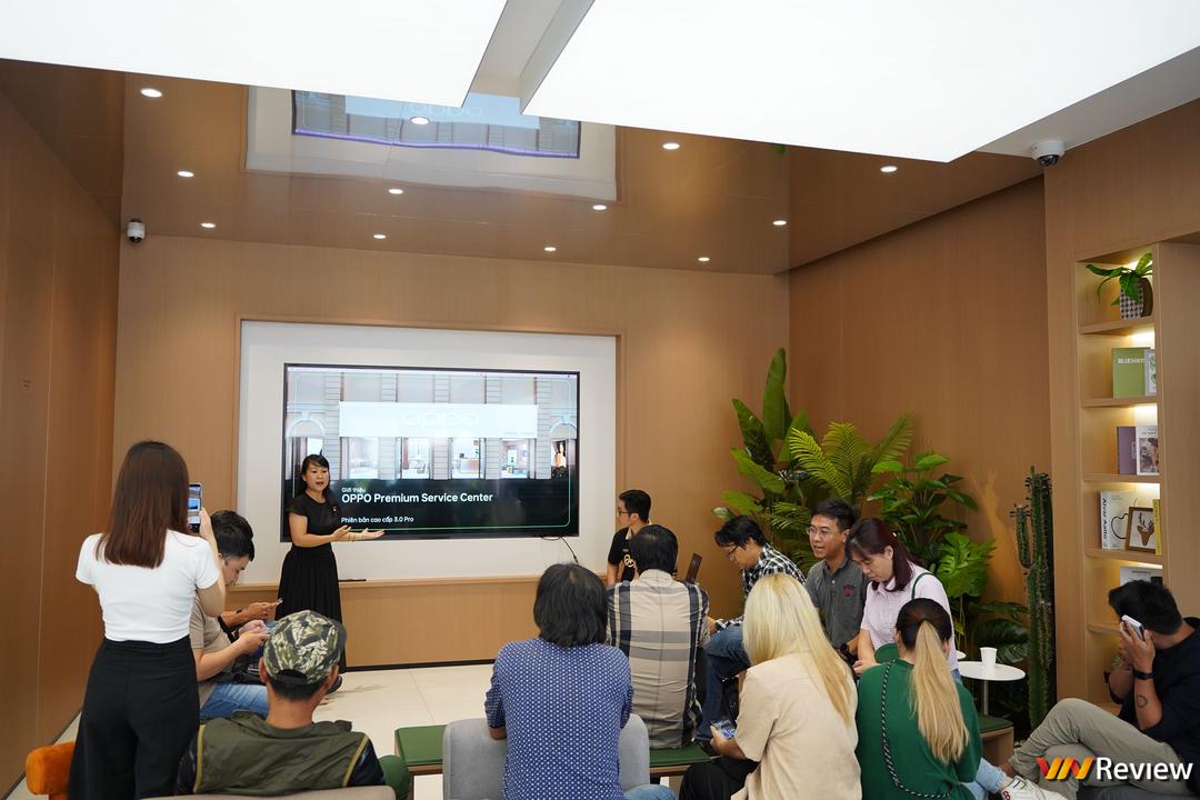 Cận cảnh OPPO Premium Service Center: trung tâm dịch vụ khách hàng cao cấp đầu tiên của OPPO tại Việt Nam và thị trường quốc tế