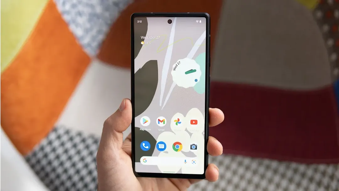 Google Pixel 6 lại dính phốt, hỏng luôn khả năng tự động xoay màn hình