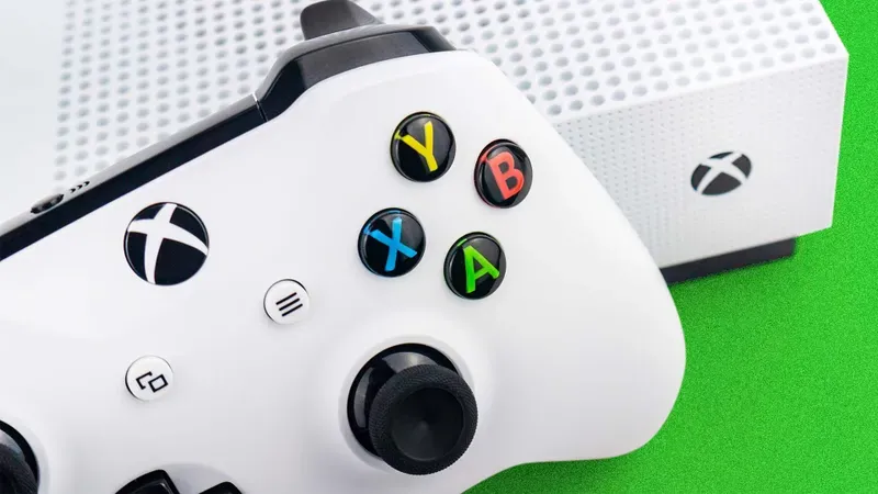 Khi nhà giàu kinh doanh: Microsoft bù lỗ ít nhất 2,5 triệu đồng cho mỗi chiếc Xbox bán ra