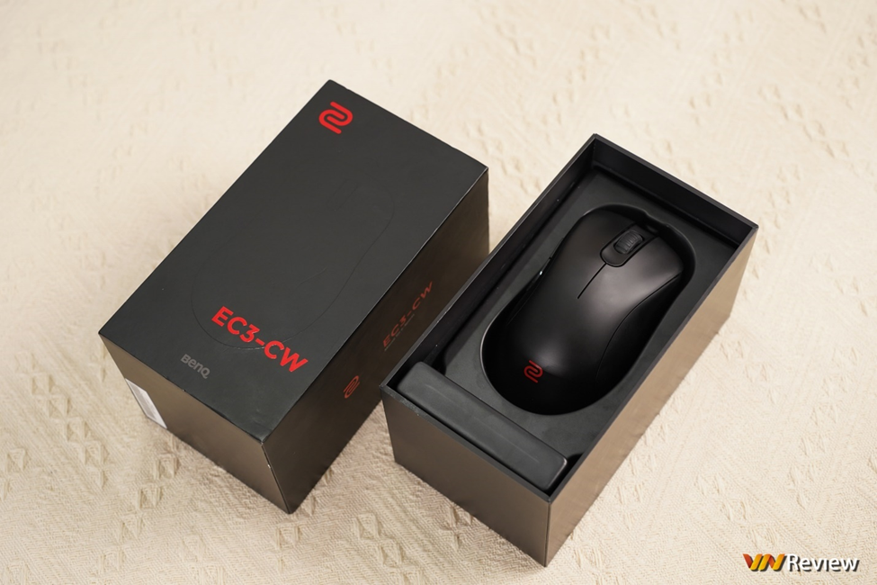 Đánh giá BenQ ZOWIE EC3-CW: tân binh chuột không dây đáng gờm cho gamer eSports chuyên nghiệp