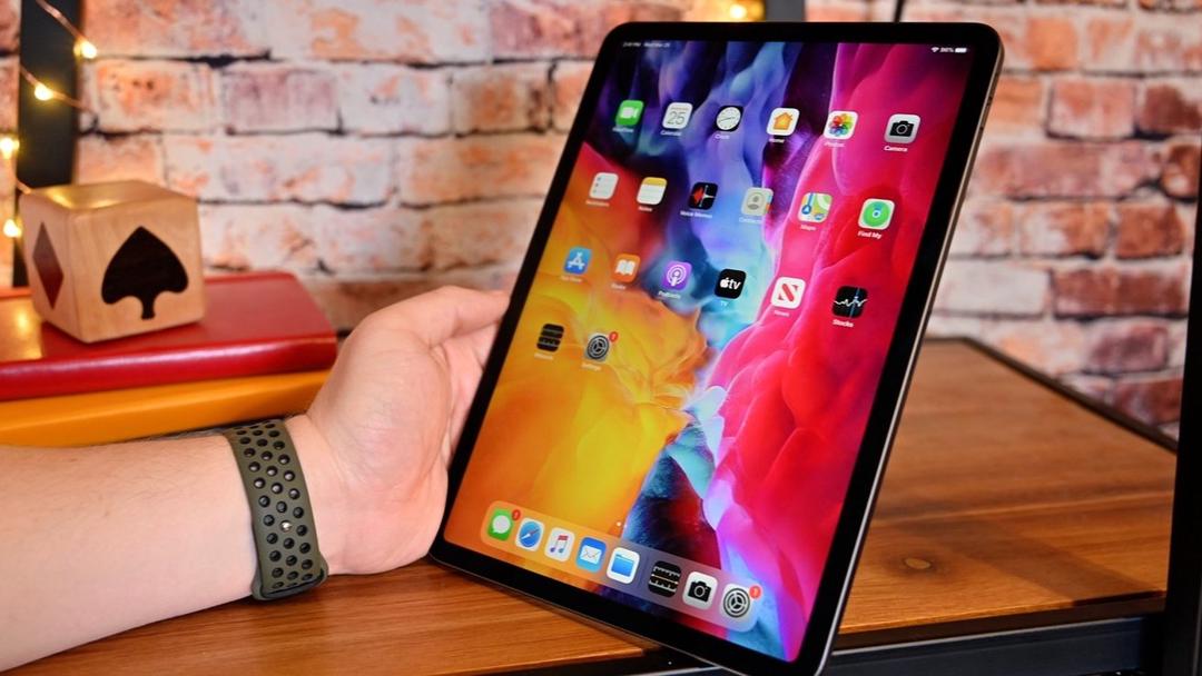 Apple hủy kế hoạch ra mắt iPad màn hình OLED năm 2022?