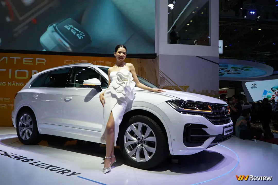 Triển lãm ô tô lớn nhất Việt Nam - Vietnam Motor Show 2022 chính thức khai mạc: hàng loạt xe điện trình làng