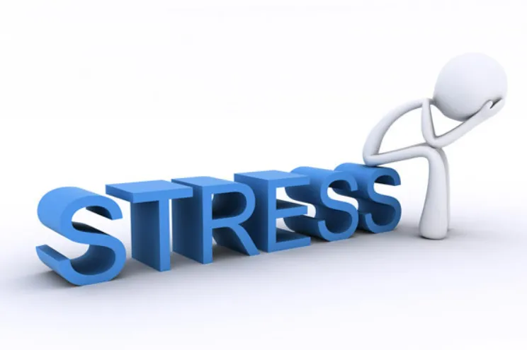 Hãy tìm cách chia sẻ với người khác khi bạn stress, vì người ta sẽ thấy bạn dễ mến hơn