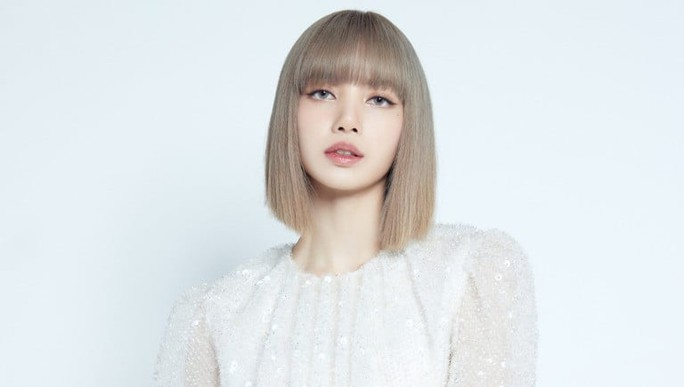 Gia đình của Lisa trong Blackpink trở thành đối tượng bắt nạt mạng 