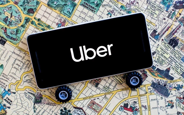 Uber lần đầu báo lãi sau 14 năm khởi nghiệp, Grab và Gojek bao giờ đạt được dấu mốc này? 