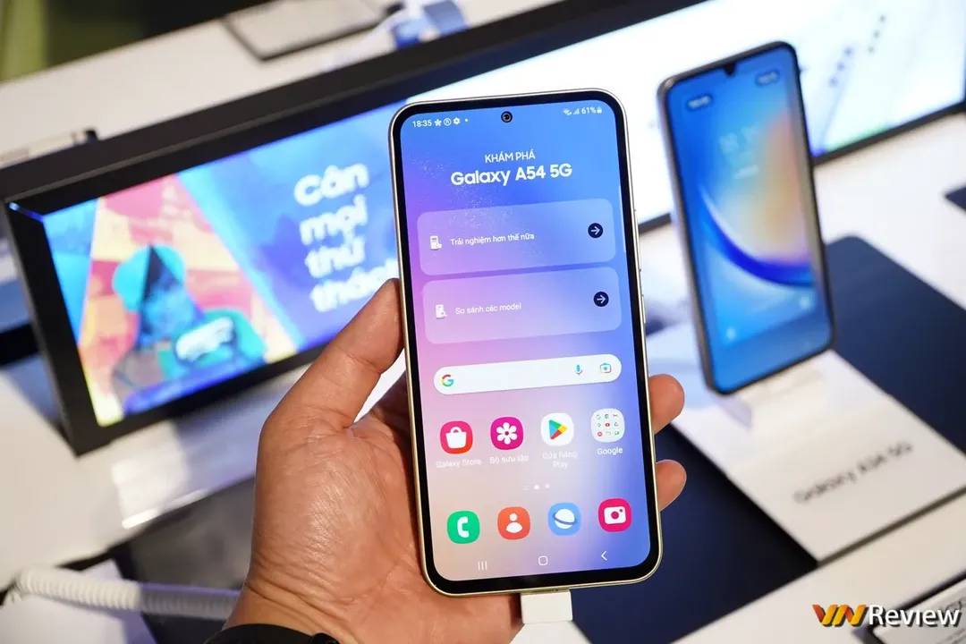 Samsung ra liền lúc Galaxy A54 5G, A34 5G và A14 LTE tại Việt Nam: điện thoại chiến game mặt lưng phong cách S23, tuyên bố pin có thể lên đến hơn hai ngày