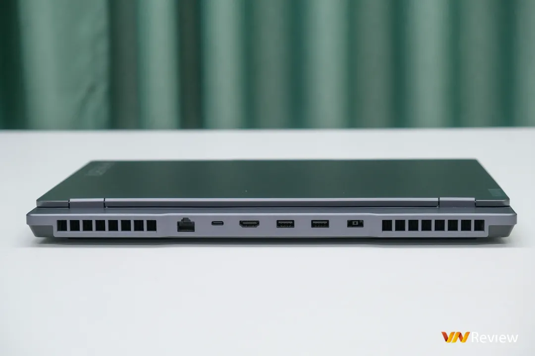 Đánh giá laptop gaming Lenovo Legion 5i 2022: Cạnh tranh sòng phẳng