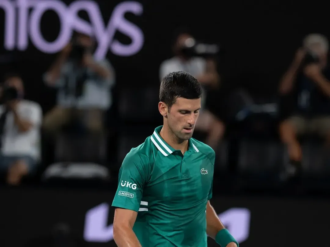 Djokovic được khuyên bỏ Australia Mở rộng