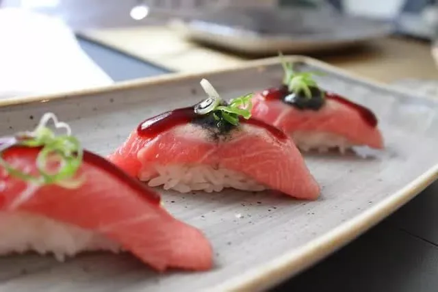 Là món ăn phổ biến toàn cầu, nhưng đây là 8 điều có thể bạn chưa biết về món sushi